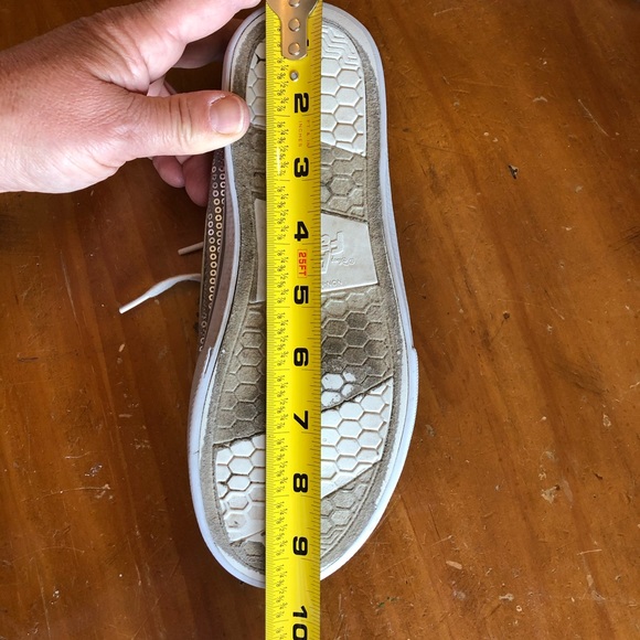 Girls Silver sequin shoes Size 4 - Picture 9 of 10